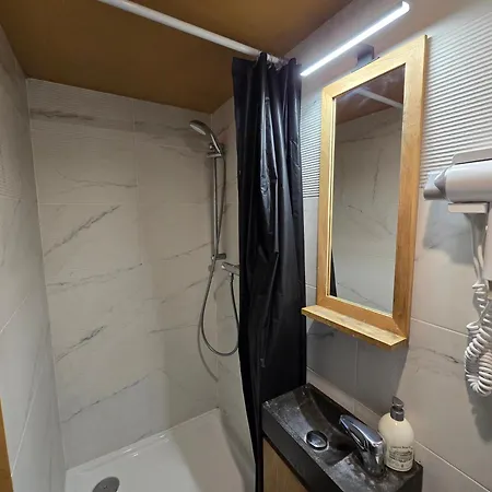 3d- équipé Avec Cuisine 10 Mins De Paris Apartamento